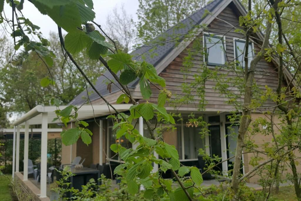 Sfeervolle Villa In Gasselte Drenthe Bij Hemelriek Exterior photo